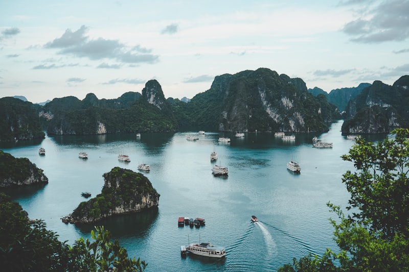 Đại Hải Trình Du Thuyền Hạ Long